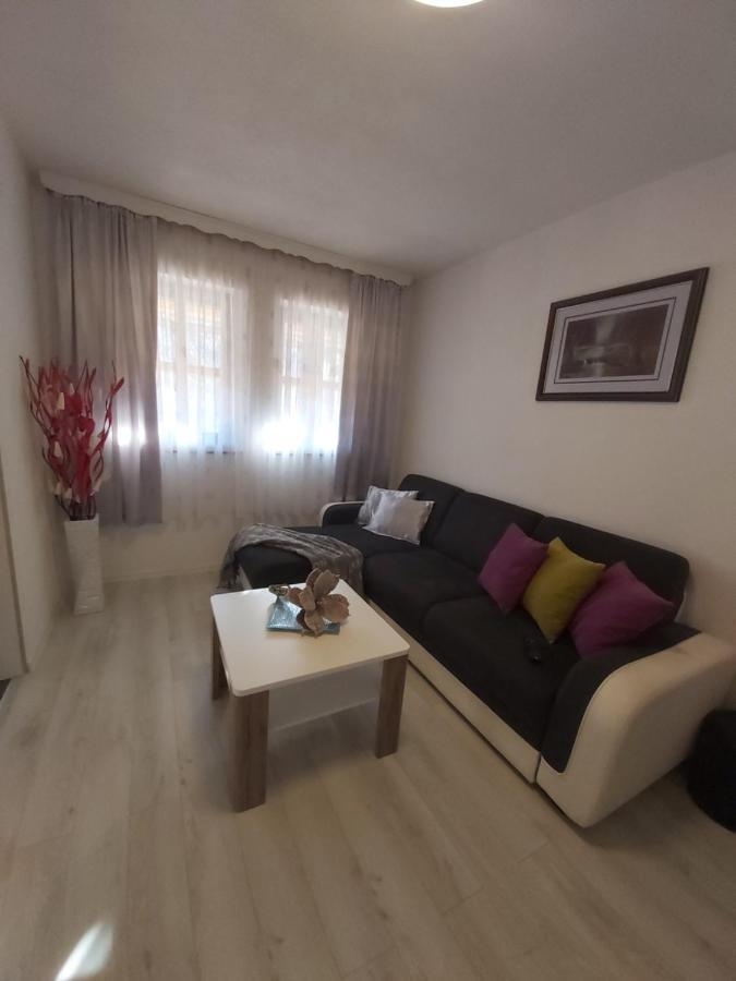 Apartment Mira Korana Kültér fotó