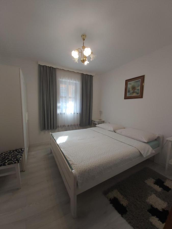 Apartment Mira Korana Kültér fotó