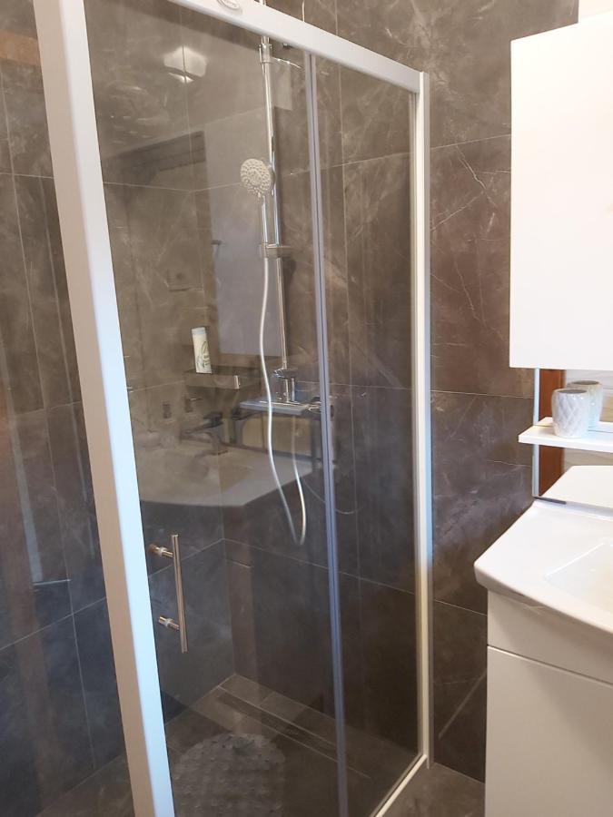 Apartment Mira Korana Kültér fotó