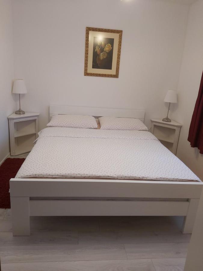 Apartment Mira Korana Kültér fotó