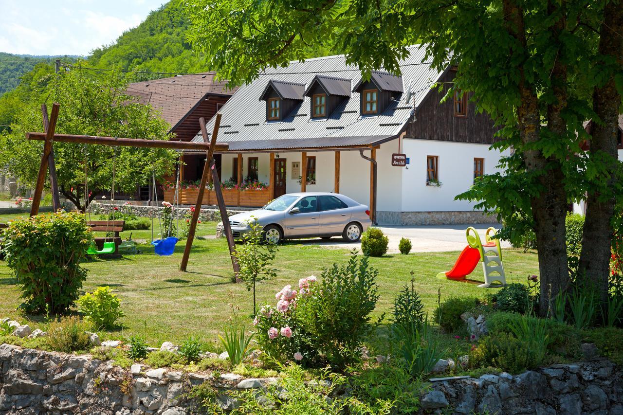 Apartment Mira Korana Kültér fotó