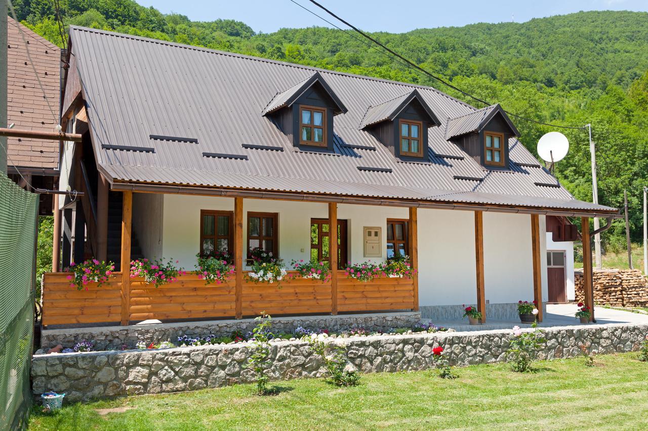 Apartment Mira Korana Kültér fotó